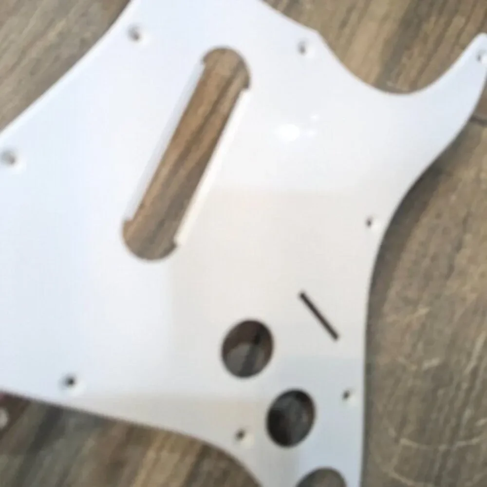 Harmonix Fender Stratocaster Rock Band Guitar white face plate pick guard 822151